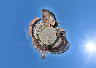 Little Planet Seligenstadt - Rathausinnenhof