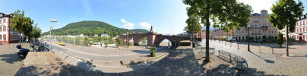 Heidelberg - Neckarufer an der Alten Brücke