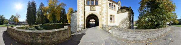 Jagsthausen - Portal Schloss Götzenburg