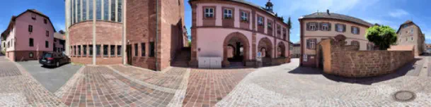 Buchen - Obergasse zwischen Kirche und Rathaus