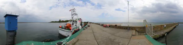 Greifswalder Oie - Seenotretter Eugen im Hafen