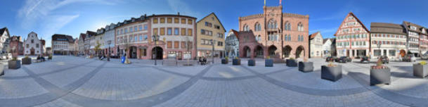 Tauberbischofsheim - Marktplatz im Novemberlicht