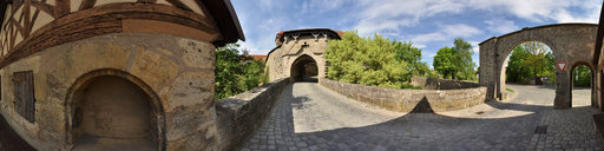 Rothenburg ob der Tauber - Spitaltor vor der Bastei